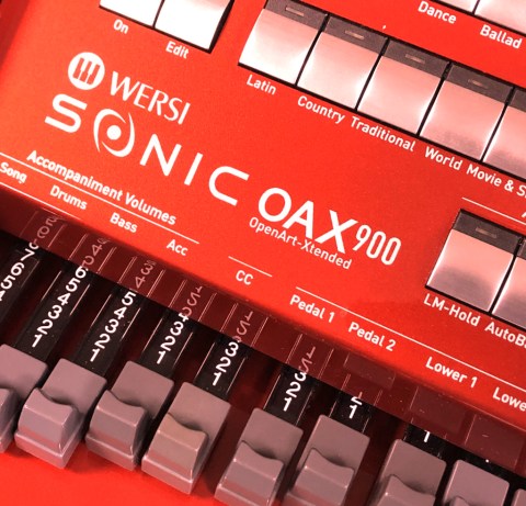 OAX900 red logo close up